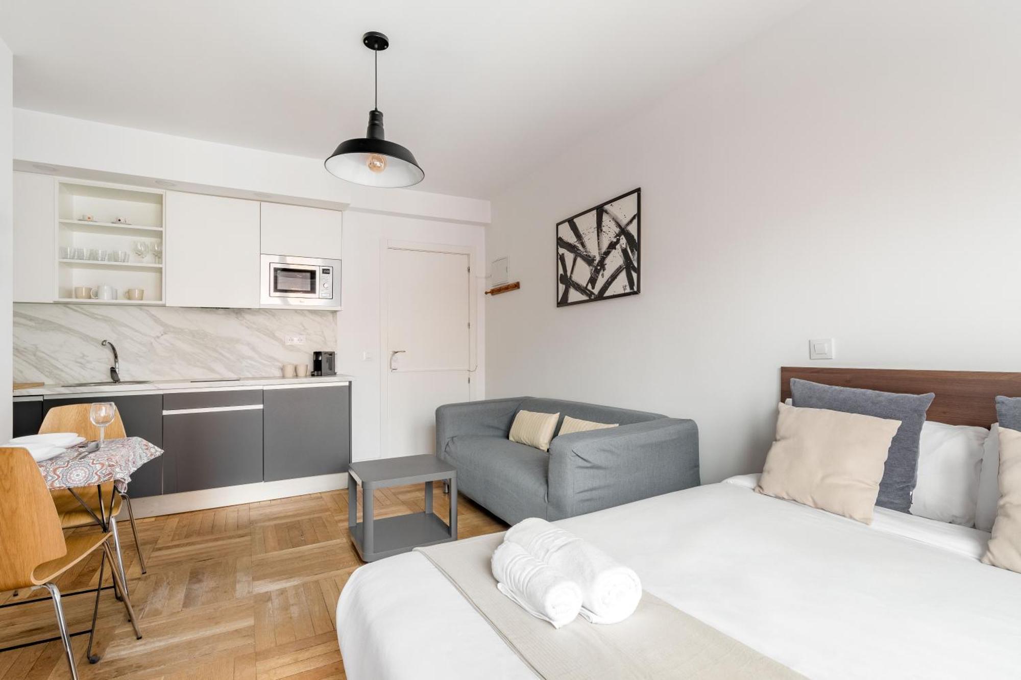 Charming Sol Studios Madri Exterior foto